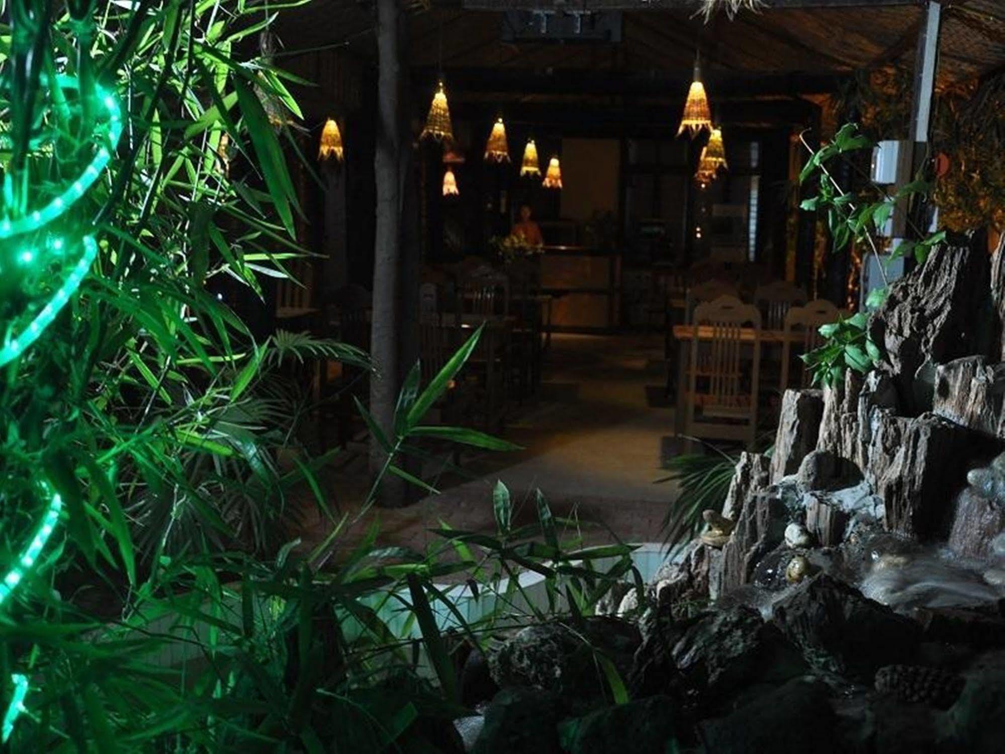 Green Land Motel Bagan Exterior foto